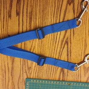 Lead Splitter for Walking Two Dogs